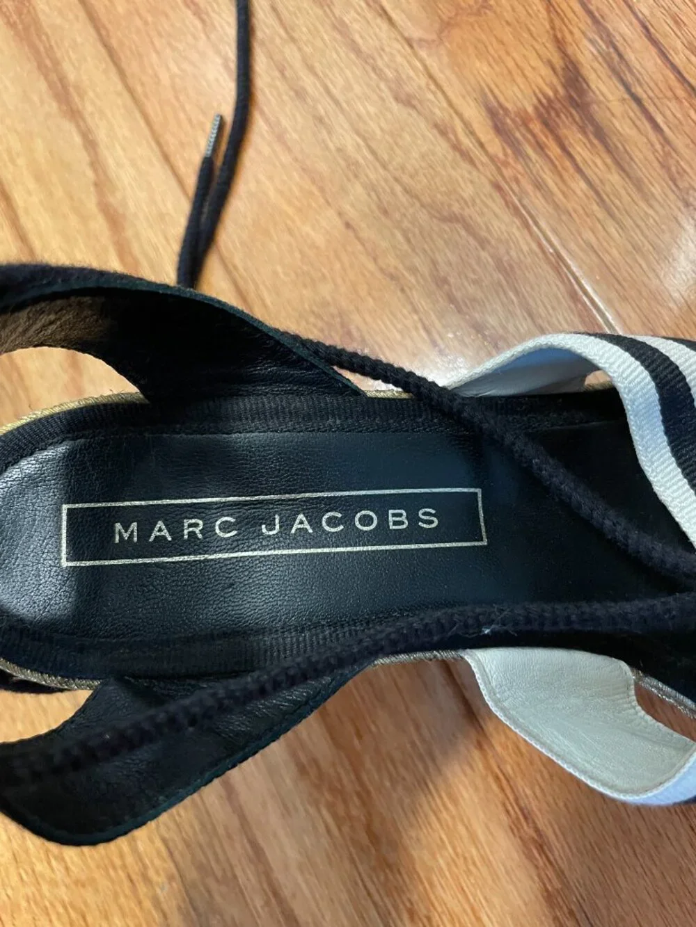 Marc Jacobs Dani Striped Canvas Wedge Espadrille Sandals Gold Heel Size 38